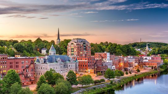 Augusta, Maine: Housing Market Adjustment Signals New Opportunities (featured)